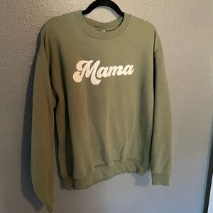 ‘Mama’ Green Sweatshirt Size Medium